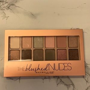 Maybelline The Blushed Nudes eyeshadow palette